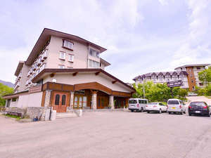「志賀高原　志賀レークホテル」の*志賀高原の豊かな自然に囲まれた“山荘リゾート”