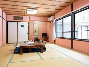 ・【宿泊棟・和室12畳一例】広々とした空間でゆっくりお過ごしください