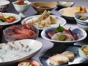 夕食料理(10品)の一例