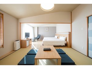 デラックスツイン和洋室海側　44.8平米　※ベッドは2台、お布団は3名様からご用意致します。