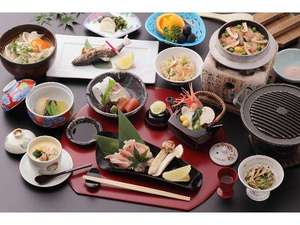 一品一品仕込みに時間を掛けた、繊細な日本料理(イメージ)
