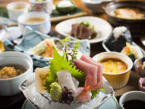 ■お料理一例■富山湾直送の鮮魚をはじめその時々の旬の味覚をご賞味下さい。