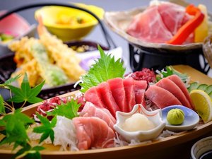 【レストラン＊夕食】甑島産　本マグロ３種食べ比べ御膳