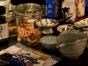 館内｜1階日本酒バー　