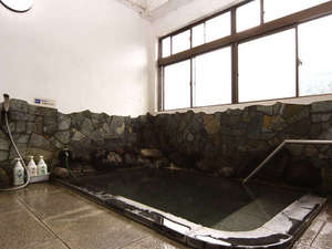 大浴場…野沢温泉　源泉掛け流しの湯をご堪能下さい。