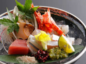 ■洋食はもちろん淡路島の旬魚のお造りも（料理イメージ）