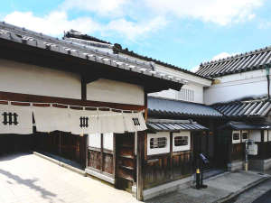 「ＮＩＰＰＯＮＩＡ　ＨＯＴＥＬ　奈良　ならまち」の清酒発祥の地・奈良で150年以上の歴史をもつ老舗蔵元の酒蔵が、洗練された上質な宿として蘇りました。