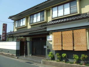 「旅館　銀水閣」の当館正面外観