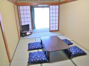 7.5畳広縁付きのお部屋です