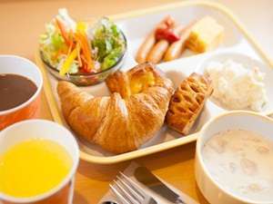 「スーパーホテル東京・日本橋三越前」の朝から栄養たっぷり採って元気にご出発下さい！