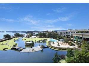 「松島温泉　松島一の坊」の【ホテル全景】7000坪の庭園と絶景の松島の島々を望む、眺望抜群の温泉宿