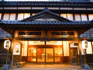 「割烹旅館　若松」の函館の地で約100年の歴史ある老舗旅館。