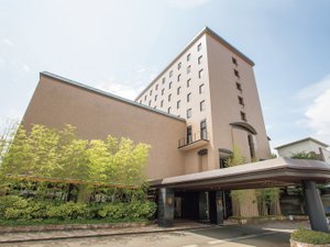 「米沢エクセルホテル東急※6月DEN’S　HOTEL　yonezawaへ名称変更」のホテル外観