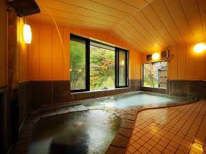 【大浴場「夢の湯」】３本の源泉の中でも肌の保湿が長時間持続され湯上り後もさっぱり♪