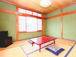 「民宿麗峰」の和室8畳◆ゆっくりのんびりお過ごしください！