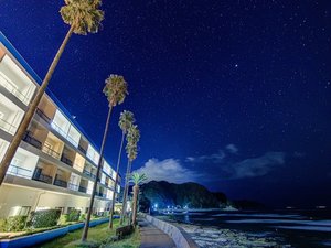 夜は満天の星空！海辺は星空観察にぴったり