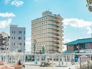 「くれたけインいわた」のＪＲ磐田駅 北口すぐです。