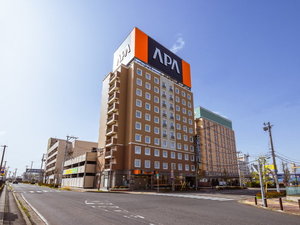 「アパホテル＜宮城古川駅前＞」の外観（昼）