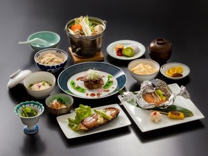 *【夕食一例/和食】季節に合わせたお料理をお出しさせていただきます