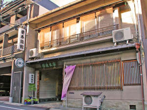 「安本旅館」の※当館は京都駅から徒歩10分。西本願寺に程近い旅館です。