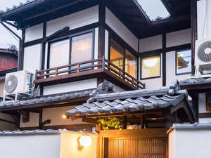 「京都西院料理好きの家」の・古き良き外観はほぼ昔のままです