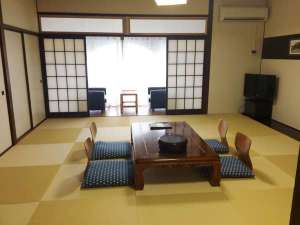リニューアルの琉球畳のお部屋です。