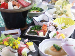 ＃料理一例・【郷-kyou-】　山、海の幸盛りだくさんの四季香る会席料理
