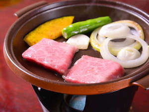 *飛騨牛（お夕食一例）/岐阜県ブランドの飛騨牛をお好みの焼き加減でご賞味下さい。