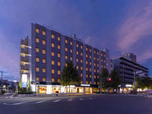 「京都第一ホテル　京都駅八条口」の“第一”に、選ばれ続けるホテルへ。（本館外観）