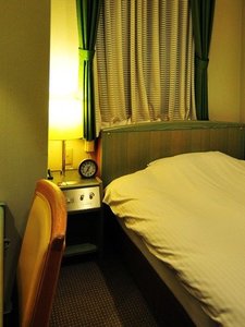 コンパクトなお部屋で、機能的かつ快適にお過ごしいただける空間です。