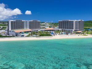 「琉球ホテル＆リゾート　名城ビーチ」の全室オーシャンビュー＆サンセットビューを誇るラグジュアリーリゾート