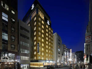 「CANDEO　HOTELS（カンデオホテルズ）東京新橋」の外観