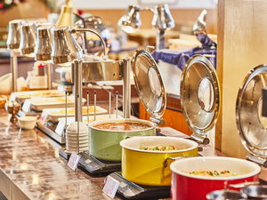 「関西エアポートワシントンホテル」の◆朝食ビュッフェ　料理長が腕を振るう、ホテルクオリティのメニューの数々をお楽しみください。