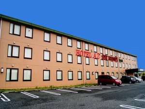 「HOTEL　AZ　熊本八代宮原店」の外観