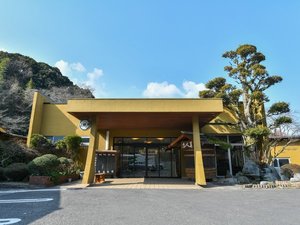 「日本三美人の湯　湯元　湯の川」の玄関