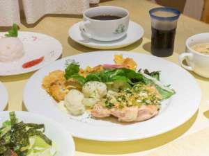 *【夕食一例】地元食材を中心とした「欧風家庭料理」