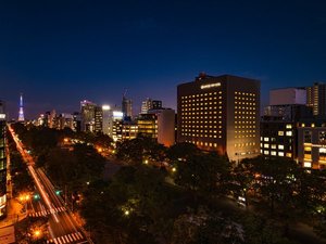 札幌ビューホテル大通公園　外観・夜景
