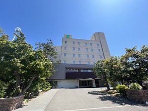 「ｈｏｔｅｌ　ｍｉｕｒａ　ｋａｅｎ（ホテルミウラカエン）」のホテル全景