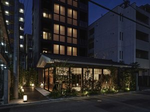 「ＴＨＥ　ＨＯＴＥＬＳ　ＨＡＫＡＴＡ　春重　本館」の外観