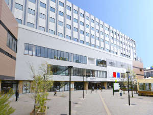 「和光市東武ホテル」の複合商業施設「EQUiA PREMIE和光」の直上に位置する利便性に優れたホテルです。