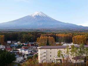 「ザ　グラン　リゾートプリンセス富士河口湖」の富士山を望める景勝地