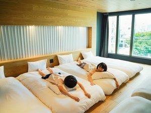 大勢での旅行はなかなか眠れない！