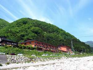 「湯多利の里伊那華」の初夏の伊那華