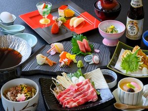 【特選会席料理コース】鳥取の海の幸・山の幸・里の幸をご堪能いただける山紫苑自慢の特選会席です。