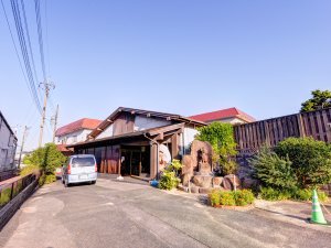 「さぎの湯温泉　安来苑」の*“足立美術館”目の前！全13室の家庭的な温泉旅館でのんびりと寛ぐ休日をお過ごし下さい。