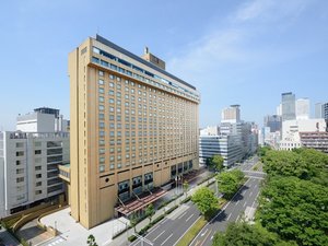 「名古屋観光ホテル」のホテル外観（錦通側）