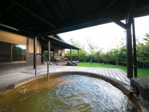 【客室露天風呂】竹田の泉質の良いお湯と自然を感じながらの入浴はまた格別です