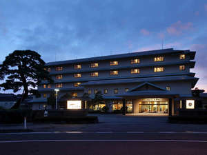 「秋田温泉さとみ」の夕景