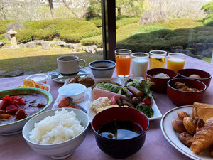 朝食バイキング盛り付けイメージ