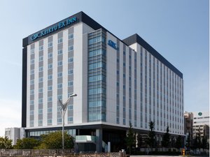 「京急ＥＸイン羽田[天空橋駅前Ａ２出口徒歩３分]」のホテル外観（昼）